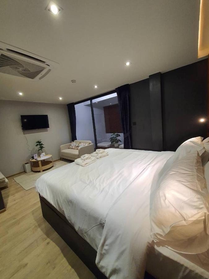 The Nhorm Hotel Ratchada Bangkok Dış mekan fotoğraf