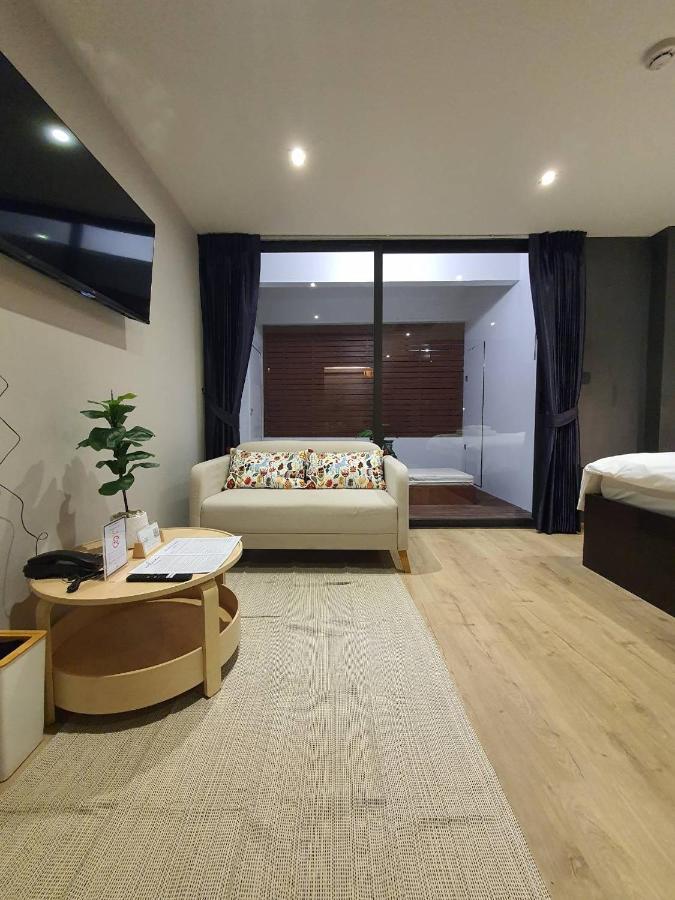 The Nhorm Hotel Ratchada Bangkok Dış mekan fotoğraf